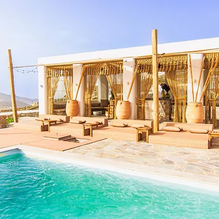 Poppy Mykonos Ano Mera